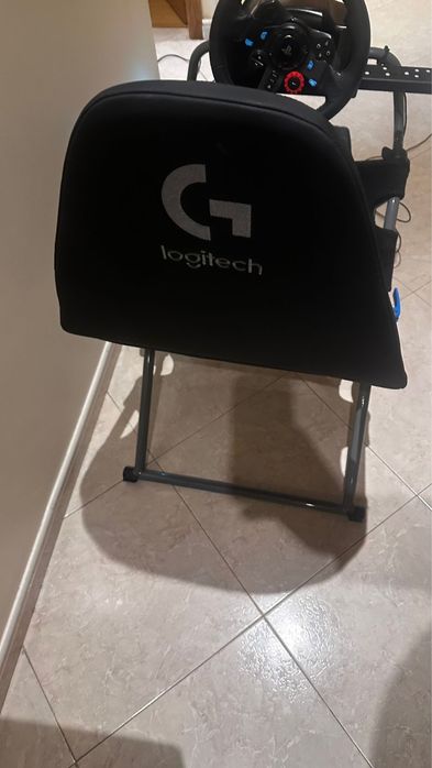 Volante G29 e Playseat Logitech