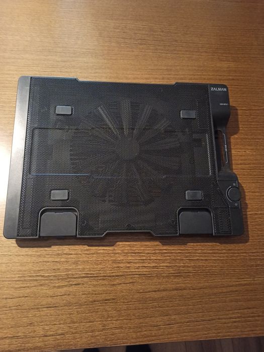 Podkładka chłodząca pod laptopa Zalman