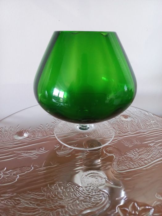 Wazon kielich zielone szklo