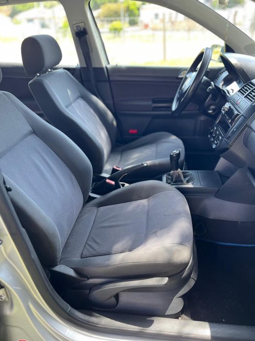 2004 Vw polo 1.2 12v a gasolina 230 mil km Está como novo !!! Tem ac