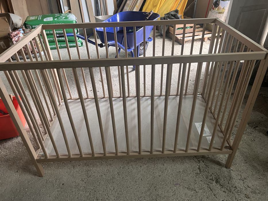 Vendo kit completo para quarto de bebé/criança: