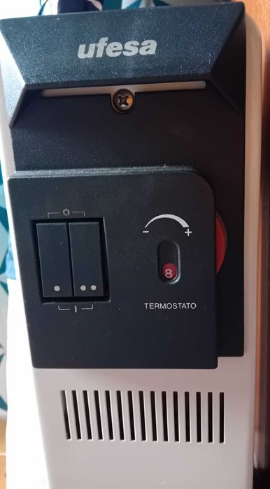 UFESA | Radiador óleo | 8 elementos | Termostato 8 | 2 fases