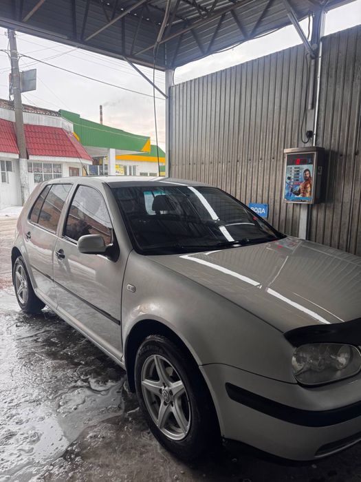 Продам Golf 4 1.6