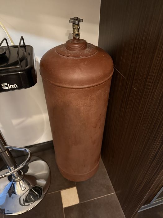 Болон и варильна поверхня газова!