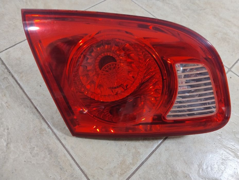 Lampa lewy tył Hyundai Santa fe 2 II 06-09 w klapę santafe przeciwmgie