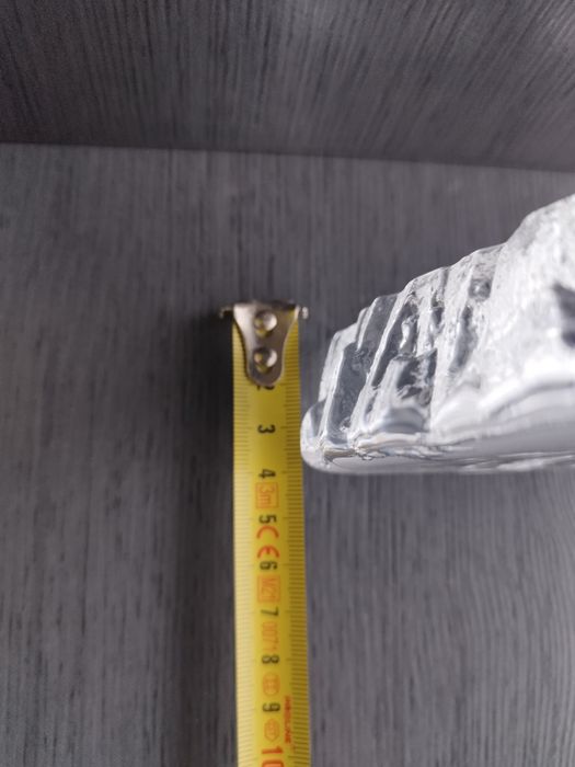 Szklana ozdoba "przycisk"