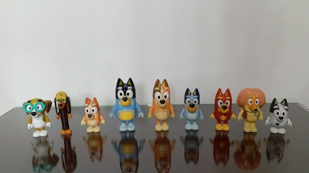 Bluey - Bluey, Família e Amigos