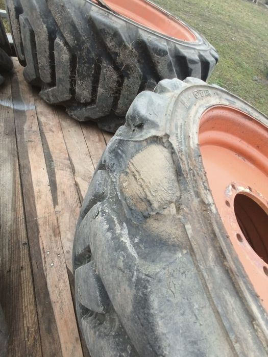 Koła opony przemysłowe z felgami