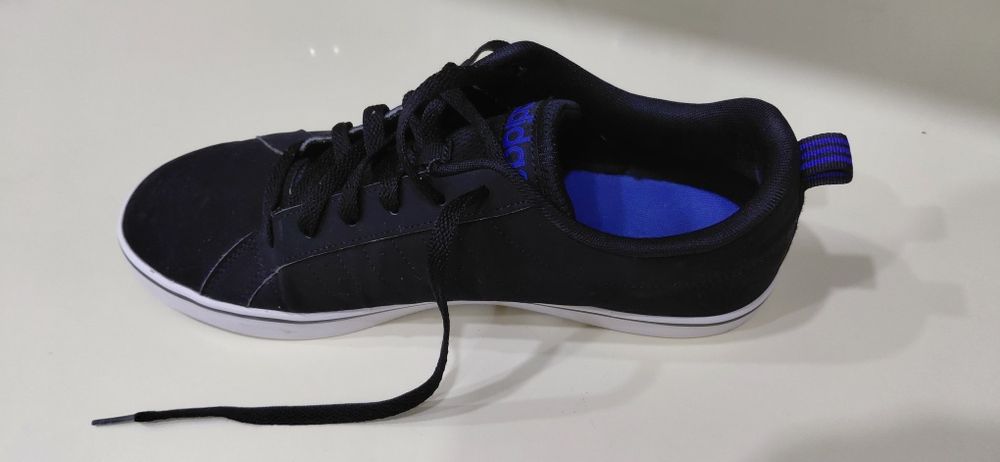 Кросівки Adidas(оригінал)