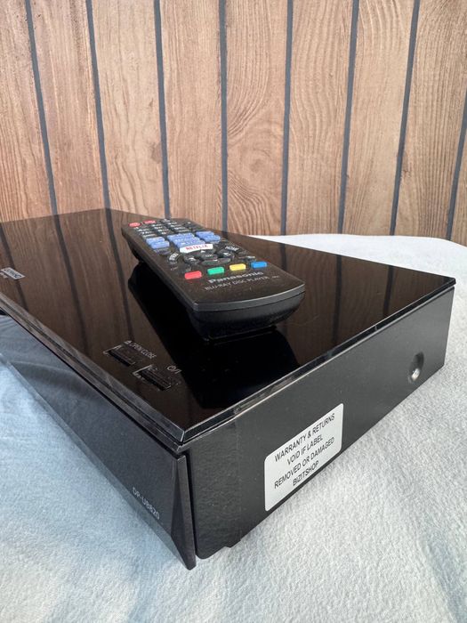 Blu-ray плеєр Panasonic DP-UB820