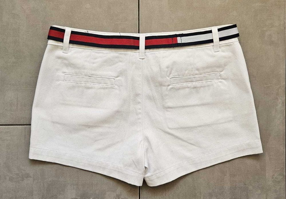 Tommy Hilfiger szorty z paskiem rozmiar 12