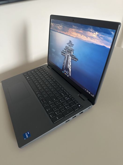 Dell Latitude 3540 15,6" IPS FHD Core i5-1335U 1.3Ghz 8GB RAM 256GB SSD