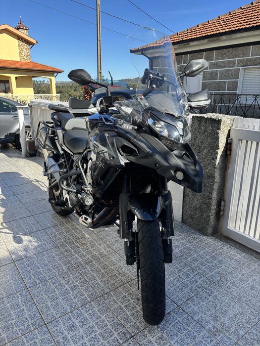Benelli trk 502x (35kw)