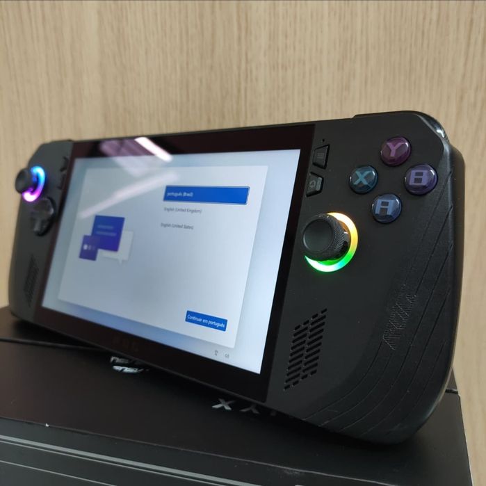 PC PORTÁTIL ASUS ROG ALLY X 1TB SSD E 24GB RAM TELA 120HZ - 20dias uso