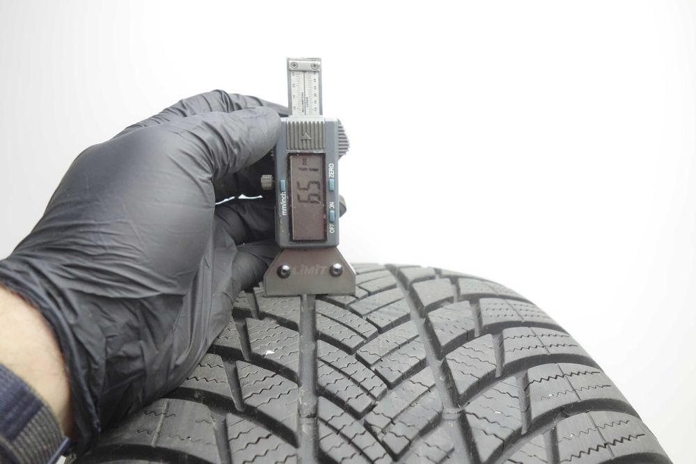 Opony zimowe 225/55/18 - BRIDGESTONE Blizzak LM001 XL