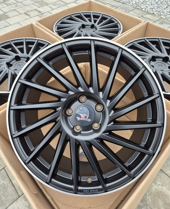 Felgi 18" 5x112 Audi BMW VW Seat Skoda Mercedes Nowe Czarne TPMS | #KT17