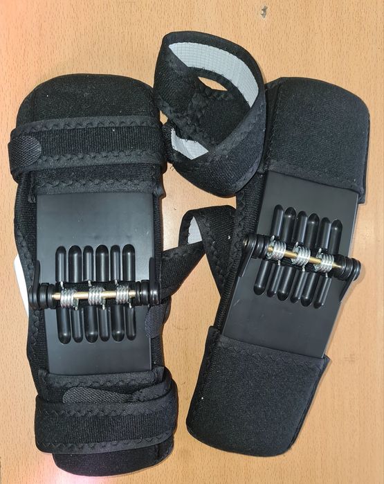 Orteza stawu kolanowego, wspomagająca chodzenie.