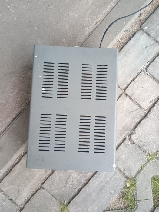 Stabilizator napięcia UNITRA