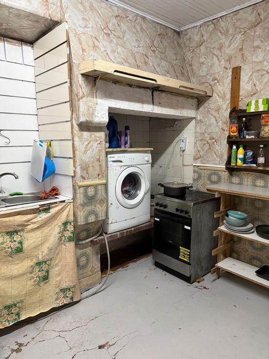 Quarto pra arrendar num T2