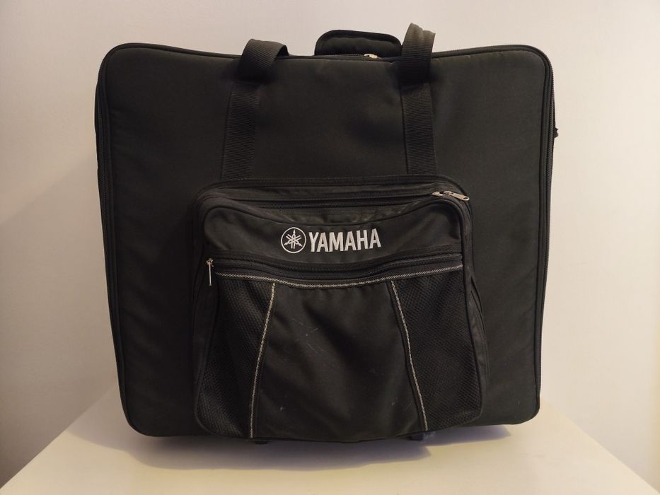 Sistema de som Yamaha Stagepas 400i