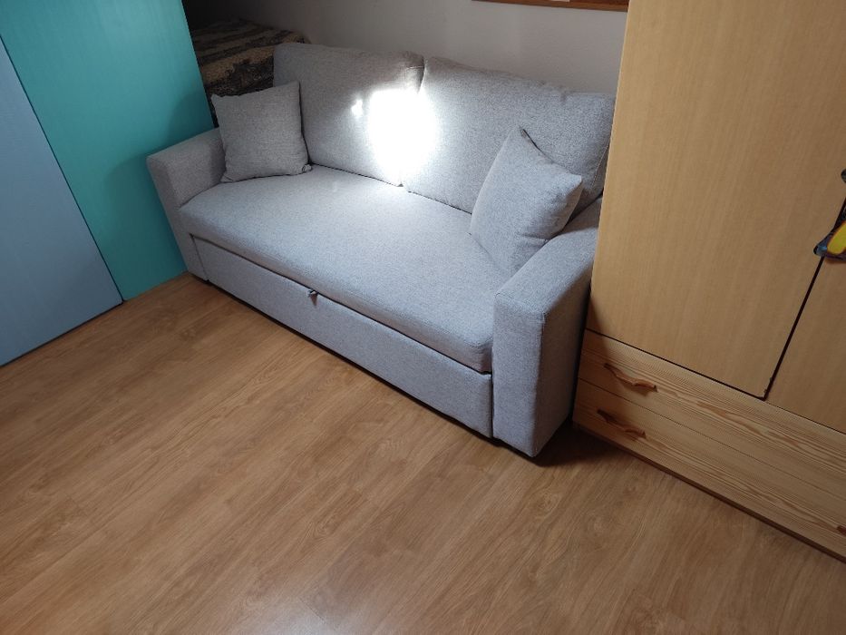 Sofá -cama com 3 lugares
