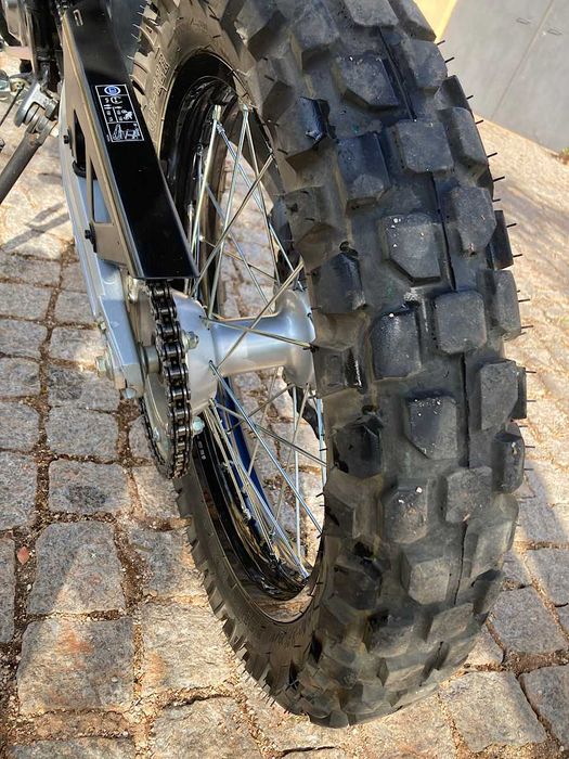 Honda CRF 300 Rally de 2025 em estado original