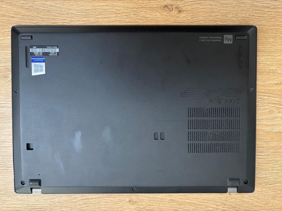 Lenovo ThinkPad X13 – i5 / 16 GB RAM / 256 GB SSD