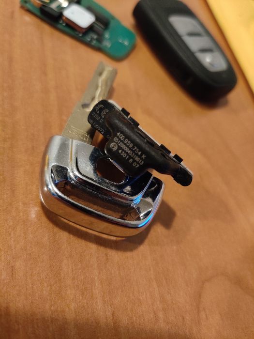 Kluczyk pilot keyless Audi A6 C7