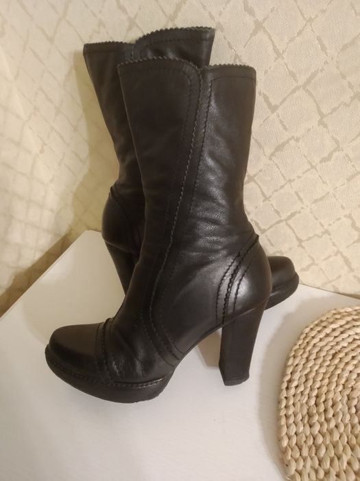 Ботильйони  шкіра розмір 39