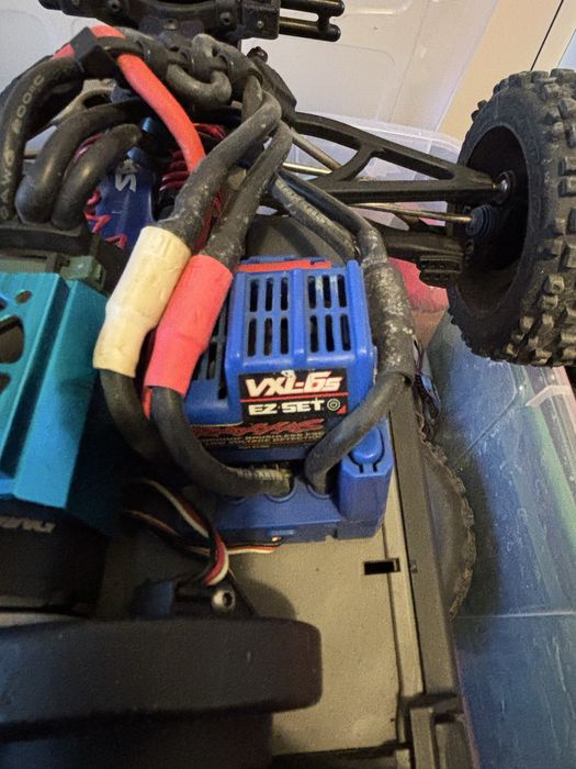 Traxxas erevo electrico