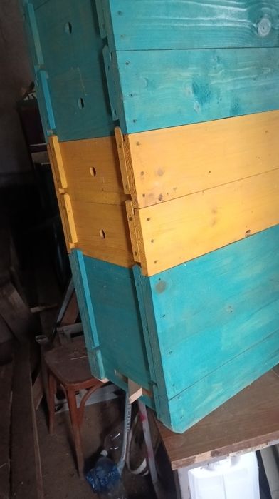 Продаються вулики