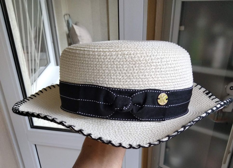 Капелюх для дівчаток