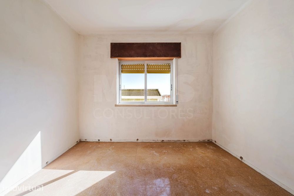 Apartamento T2 Renovado em Peniche – Oportunidade de Investimento!