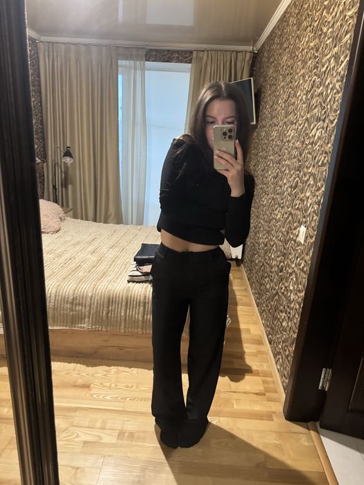 Брюки чорні від бренду el.milas