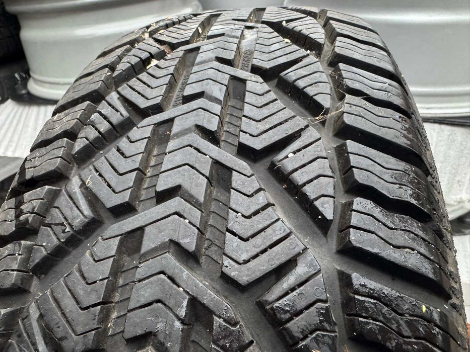 Opona zimowa 215/60 r16 99H STRIAL WINTER 2019r 986#