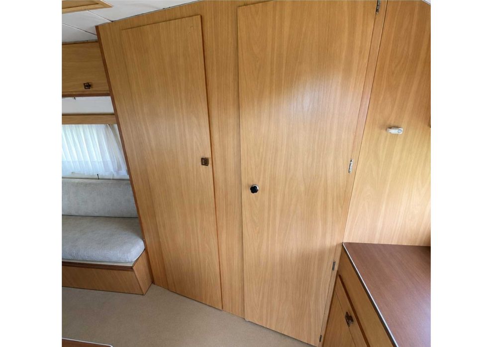 Przyczepa kempingowa AVENTO H385 TL 1981 – przedsionek, WC, ogrzewanie