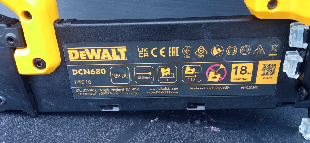 DEWALT 18V DCN680 Sztyfciarka Gwoździarka 15-54mm