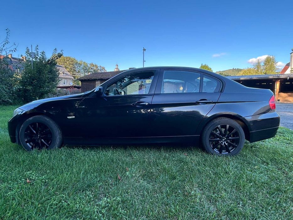 BMW Seria 3 E90 Czarna