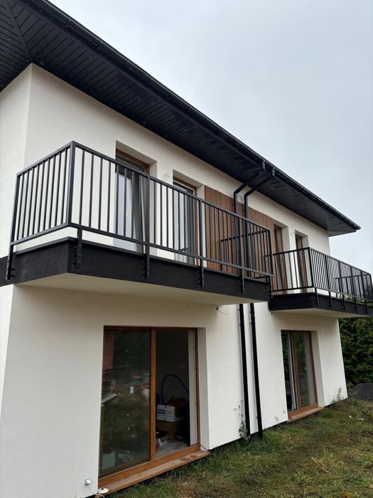 Balustrady metalowe wewnętrzne i zewnętrzne