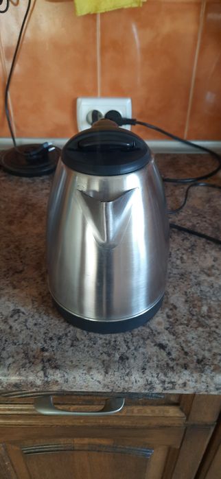 Электрочайник Hilton