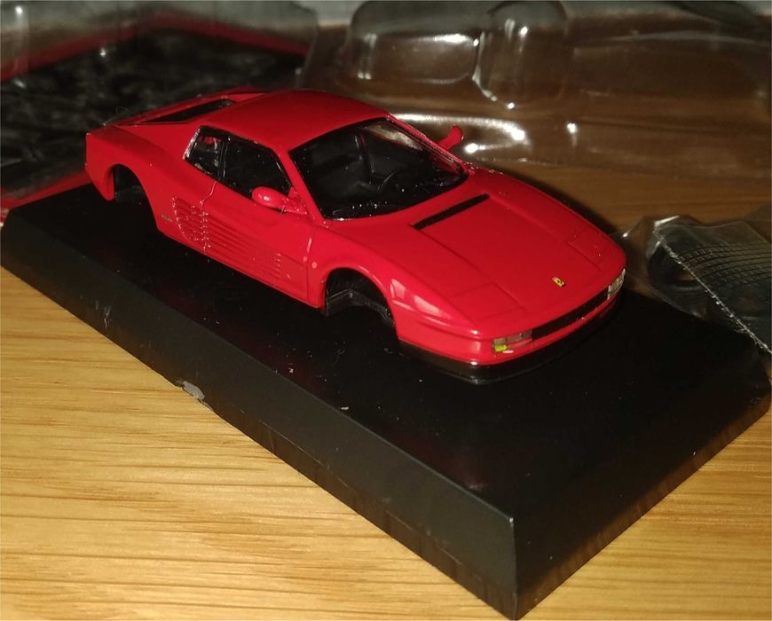 Kyosho - Ferrari Testarossa (1/64)
