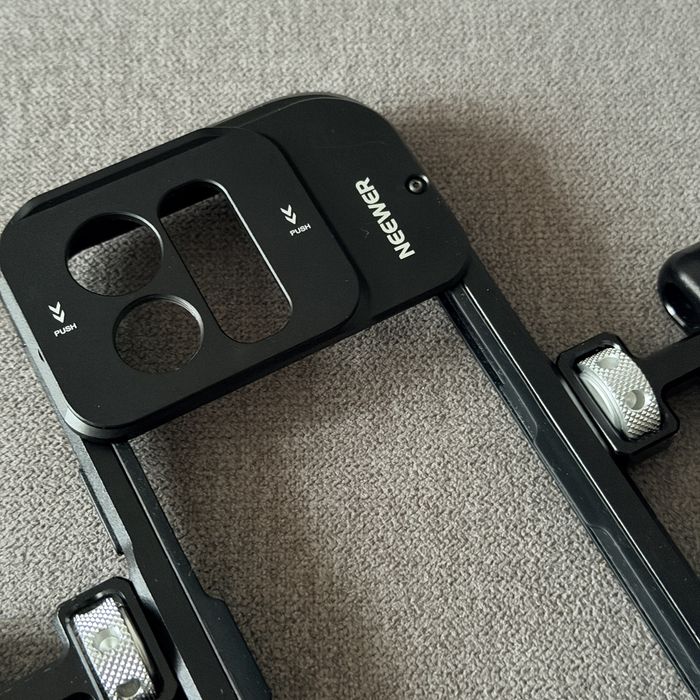 Клетка рамка для iphone 15 pro