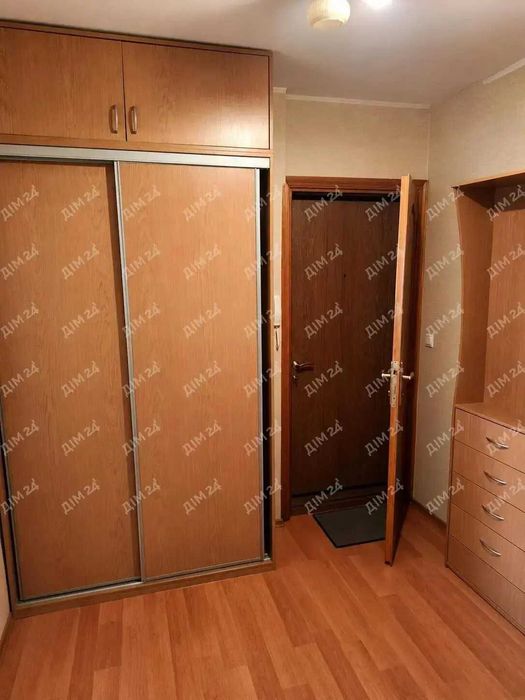 3-кімнатна квартира на Половках з роздільними кімнатами