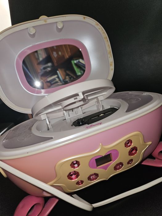 Leitor de cds das princesas