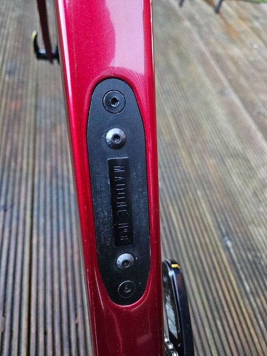 Trek Madone SLR 54cm Ultegra r8050 Di2 Rodas Zipp 60