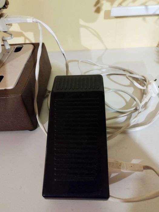 Maszyna do szycia - Predom Łucznik 466