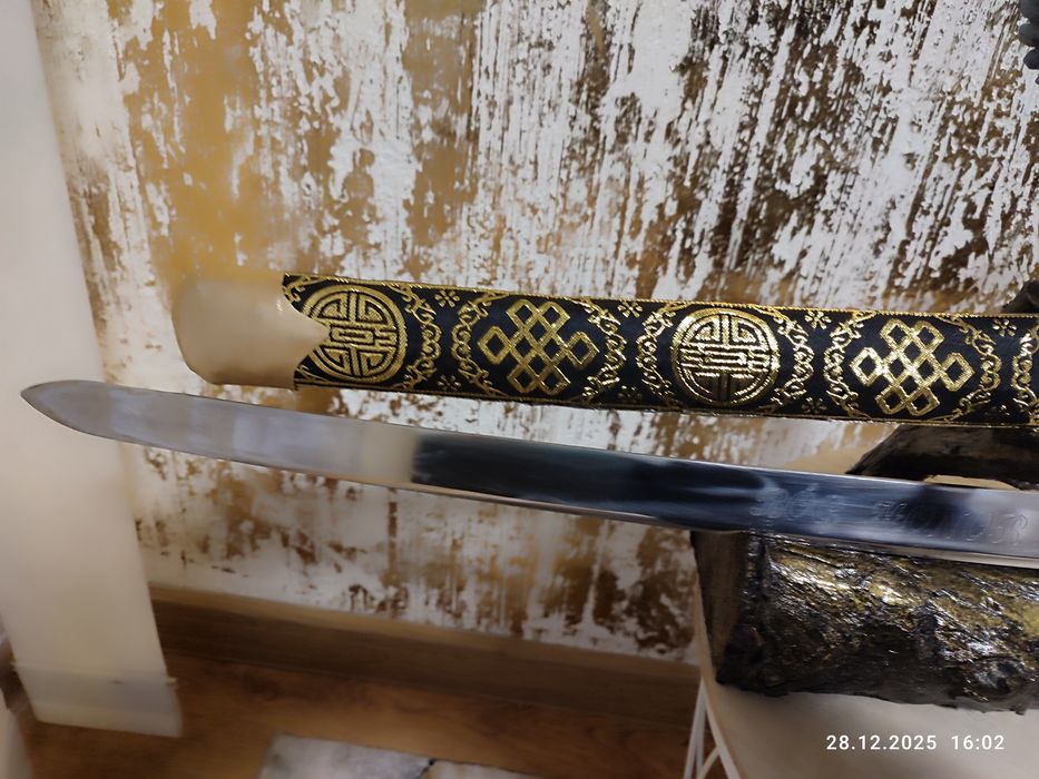 Szabla.Komplet w stojaku.