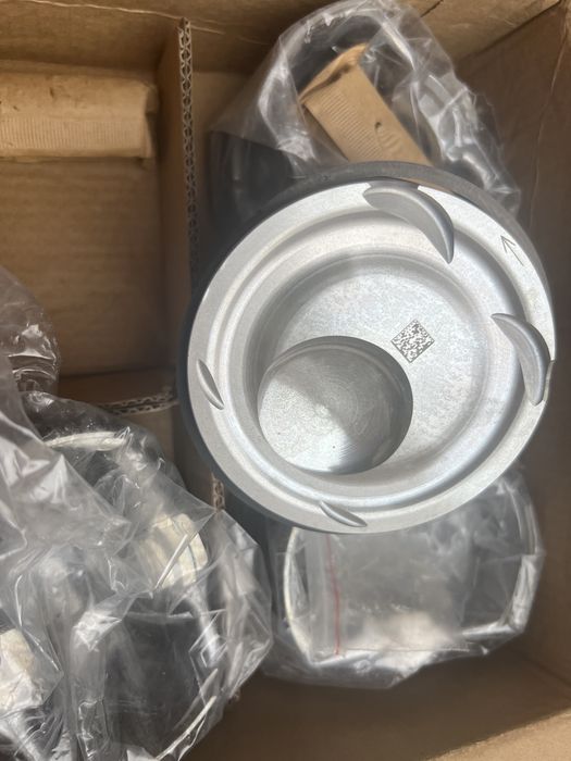 Поршень, поршни Ford Mustang 2.3 Ecoboost Lincoln