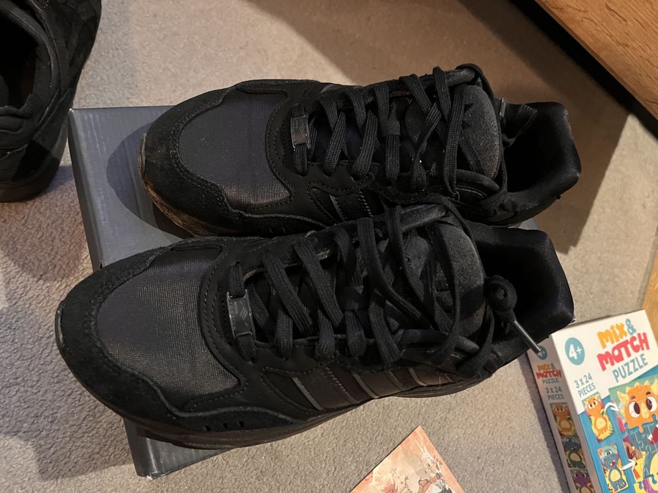 adidas Buty Retropy F90 HP2200 Czarny