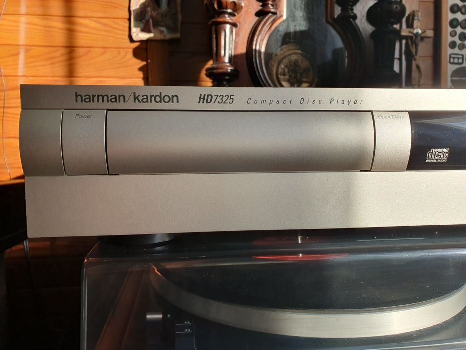 Harman Kardon HD 7325.